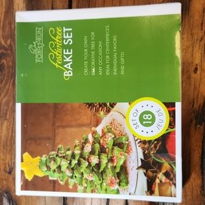 🚦3for$15🚦Fox Run Festive Tree Bake Set Star Tree